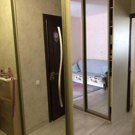 Apartment On Studentska Street 利沃夫 外观 照片